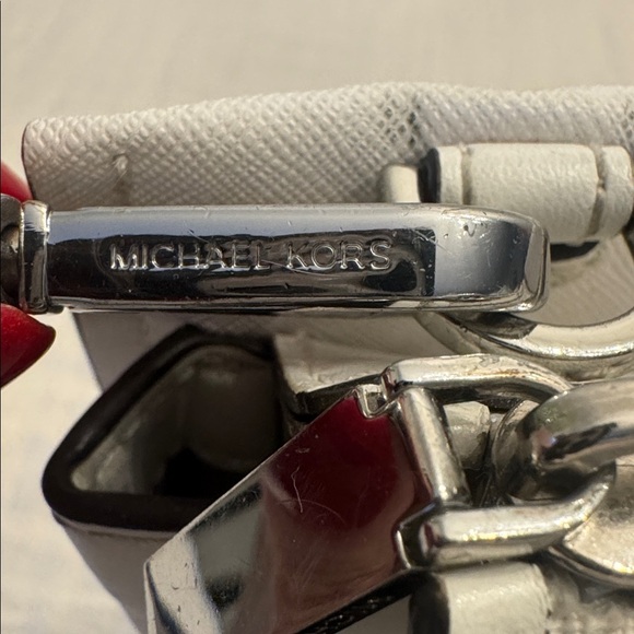 EUC! MICHAEL KORS Marilyn Medium Saffiano Leather Satchel - Picture 4 of 16